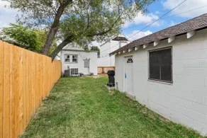 Private 2 Bedroom 1 Bath House - Image 3