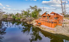 Scenic Riverside Retreat | Near the Beaches - Image 2