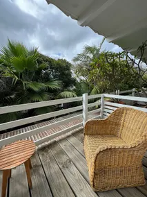 Ocean Abode - 150m to shops, 1 king bed + Parking - Image 3