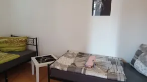 Stella's Apartments for Installers - Image 4