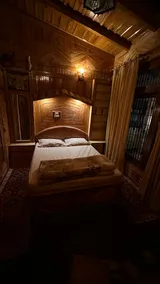 The wooden lodge - Image 2