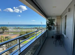 GuestReady - Sea view apartment with terrace - Image 2