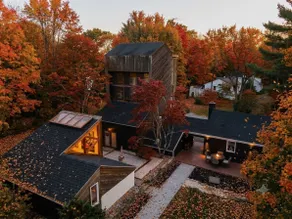Westport Luxury Escape | 10 Minutes to Beach - Image 3