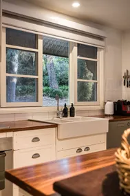 Malakoff House & Cottage - Image 4