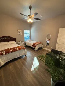 Home 180 steps from Stockyards - Image 5