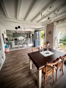 Large 95 m² vacation home • Terrace & castle view - Image 3