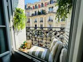 Charming Parisian flat w balcony near Montmartre - Image 1