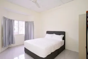 Pet allowed | 4 bedroom | 2 parking | WiFi | Coway by VCR - Image 4