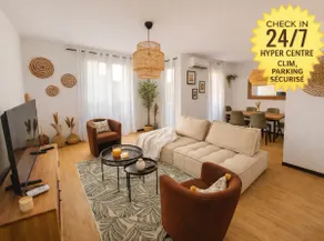 Family apartment 3 bedrooms, parking, 3 min to center - Image 2