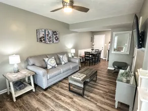Clean Condo + 5minDTBelmont + 15minCLTAirport - Image 3