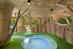 Lagoon Luxe Retreat | Pool •Cinema •Grotto Jacuzzi - Image 3