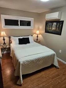 Glen Burnie Escape - Image 4