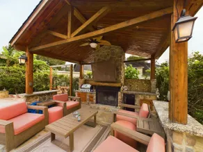 Buckle n Boots BNB - 20 minutes to downtown and pool - Image 3