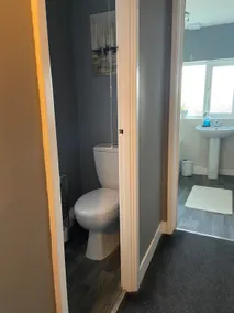 Sheffield spa view 2 bed house free parking - Image 2