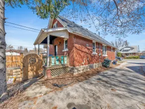 Relaxing 4-Bedroom Windsor Home | BBQ |Fenced Yard - Image 3