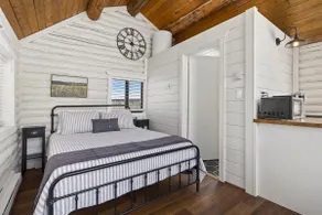 Mineral Springs Cabin | Studio with Kitchenette - Image 3