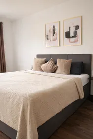 Stylish 3-room apartment | 82 sqm | Stuttgart | - Image 3