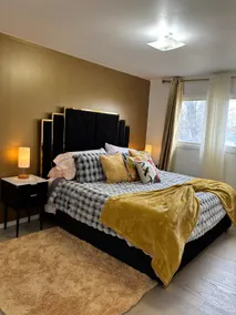Near O’Hare Frida Kahlo Home, 4 beds, King bd, WiF - Image 3