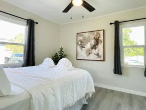 2BR/1BA Private Home & Pool near DTLA & Disney - Image 4