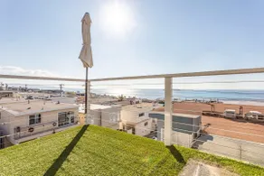 Huge Beach Home Near LA Stadiums I Balcony Parking - Image 2