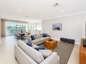 Spring at Waterside Paradise - Image 2