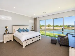 Spring at Waterside Paradise - Image 3