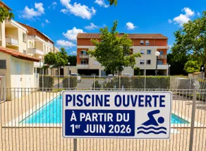 The Périgord setting 2. Balcony, parking and pool - Image 2
