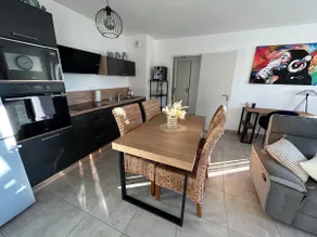 Apartment close to Plaine de l'Ain - Image 4