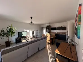 Apartment close to Plaine de l'Ain - Image 5