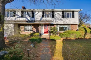 Steps to Preston Beach! Family Home w/ Backyard - Image 2
