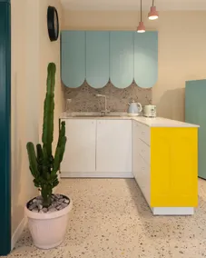 Teal Guesthouse - Image 3