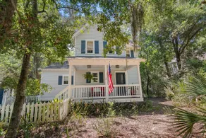 Cozy Cottage, nicely decorated and comfortable, close to Golf, BHI - Image 2