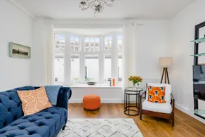 Ascot House Apartment - Image 2