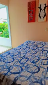 Comfortable apartment with pool and 24-hour security - Image 3