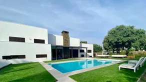 Luxury Villa + Separate Loft with No Steps - Image 4