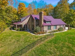 Brickhouse | HeatedPool, Pets, Secluded & More - Image 2