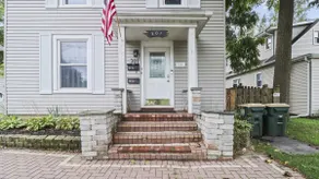 Charming apt in DT Libertyville - Near Naval Base - Image 3