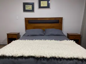 Single room with private bathroom - Image 2