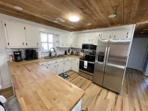 Newly Renovated House near Lake. - Image 4