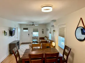 Walk to Bay • 3BR • Pet Friendly • Fenced Yard - Image 4