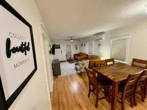 Walk to Bay • 3BR • Pet Friendly • Fenced Yard - Image 5