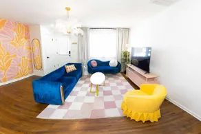 Maximalist 3BR Home close to Downtown & Airport - Image 5
