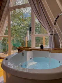 Chalet with hot tub and breakfast on the Wine Route - Image 4