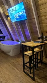 Chalet with hot tub and breakfast on the Wine Route - Image 4
