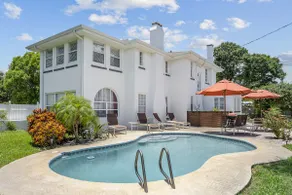 Historic Casa D’Amore with pool! - Image 5