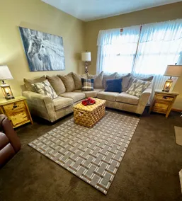 The Paddock • South Ashland Retreat • Near KDMC - Image 2