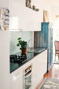 Abbortsford Apartment - Image 2