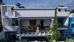 White Home Stay - Image 2