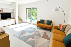 Prestigious villa •150m²• Pool • Ping Pong • Parking - Image 2