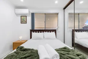 Contractors Welcome Spacious 4BR Free Parking - Image 5